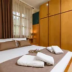 Heaven's House Kallirákhi